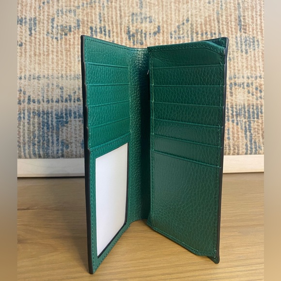 Black Gucci Long Wallet With Green Interior - Picture 6 of 6